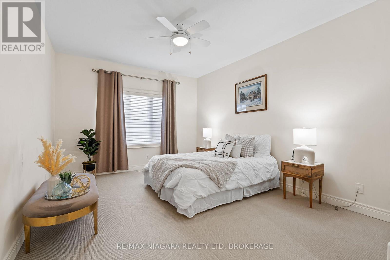 34 Blossom Common, St. Catharines, Ontario  L2M 0B3 - Photo 14 - X12351822