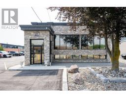 A - 15 AIRVIEW ROAD, Toronto, Ontario