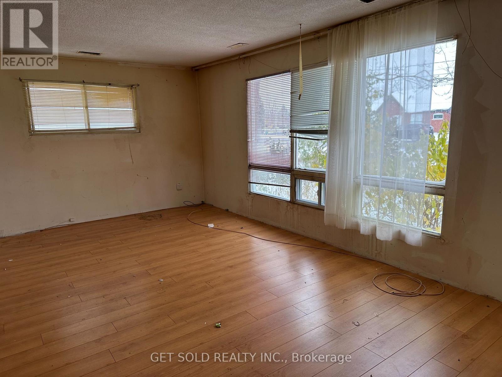 7866 Yonge Street N, Innisfil, Ontario L9S 1L4 - Photo 5 - N12531340