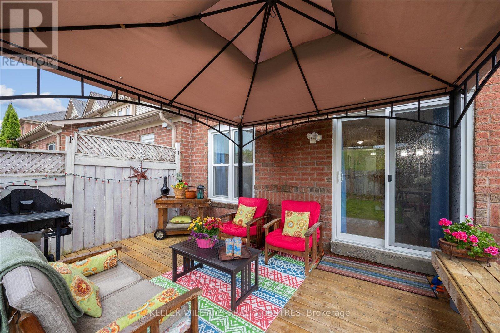 11 Snedden Avenue, Aurora, Ontario  L4G 7J6 - Photo 26 - N12541778