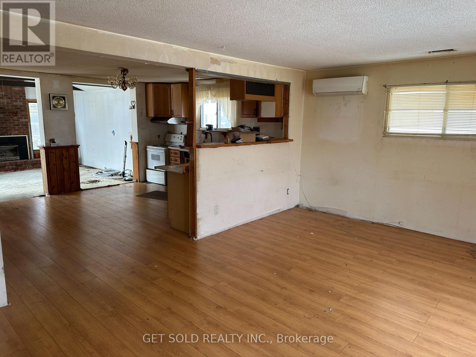 7866 Yonge Street N, Innisfil, Ontario L9S 1L4 - Photo 6 - N12531340