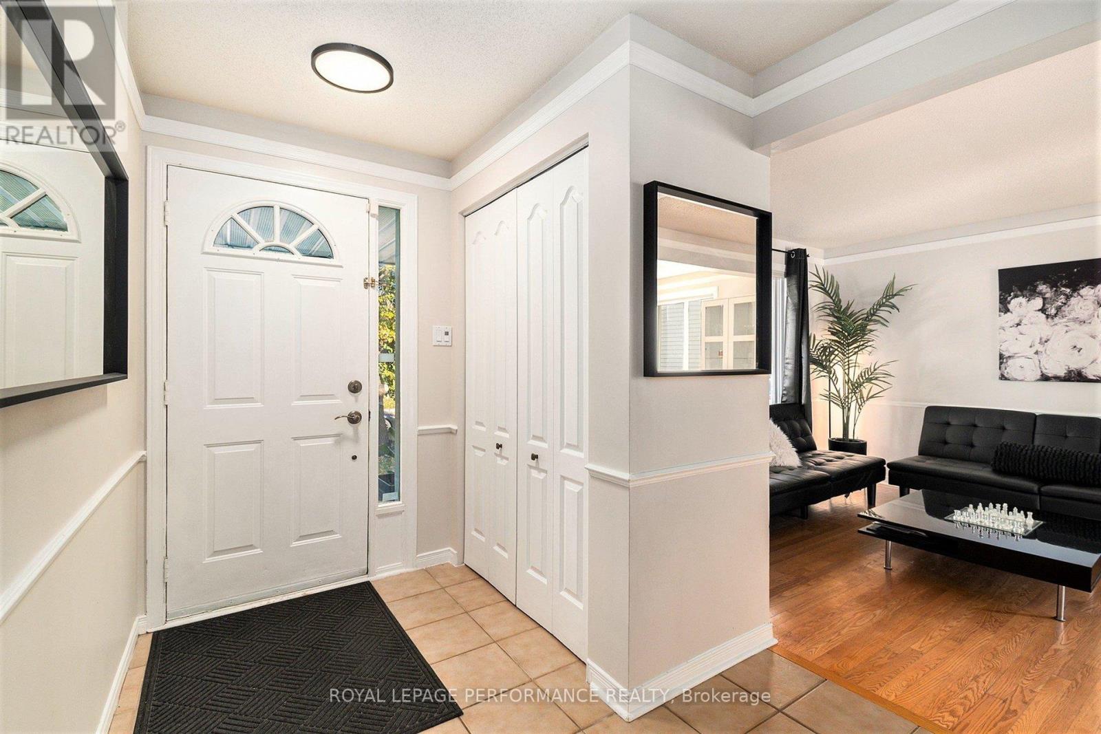 470 Rougemount Crescent, Ottawa, Ontario  K4A 2Z2 - Photo 3 - X12488590