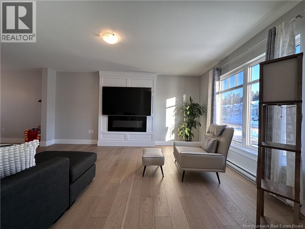 194 Rue Des Erables, Dieppe, New Brunswick  E1A 9B2 - Photo 4 - NB130105