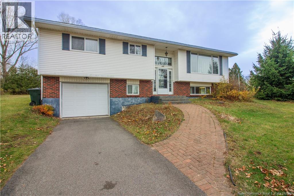 22 Mapleton, Hampton, New Brunswick