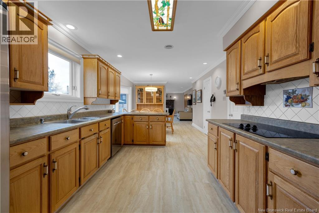 531 Ridge Row, Saint John, New Brunswick  E2M 7V3 - Photo 11 - NB129938