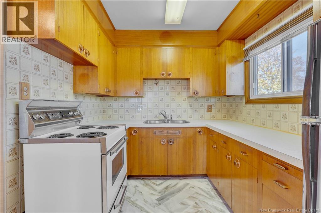 115 Valleyview Crescent, Saint John, New Brunswick  E2M 4L4 - Photo 12 - NB129871