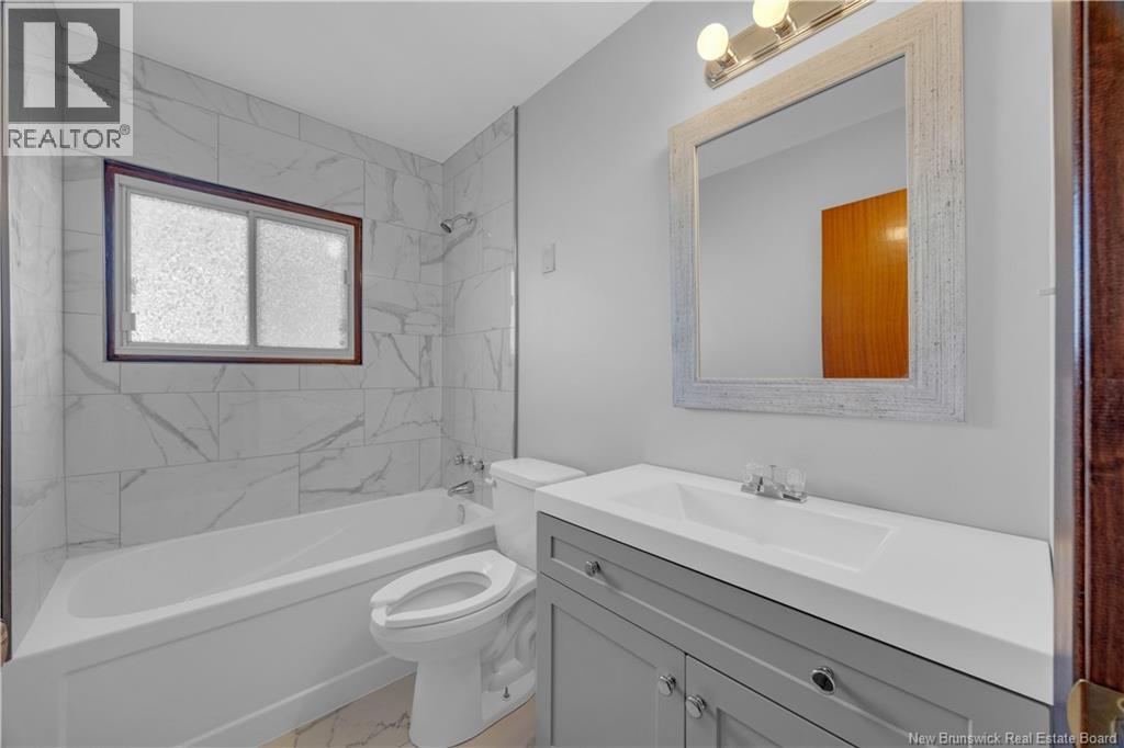 115 Valleyview Crescent, Saint John, New Brunswick  E2M 4L4 - Photo 16 - NB129871