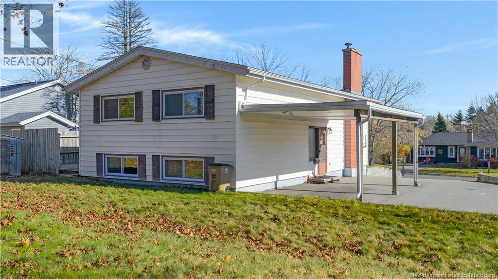 115 Valleyview Crescent, Saint John, New Brunswick  E2M 4L4 - Photo 4 - NB129871