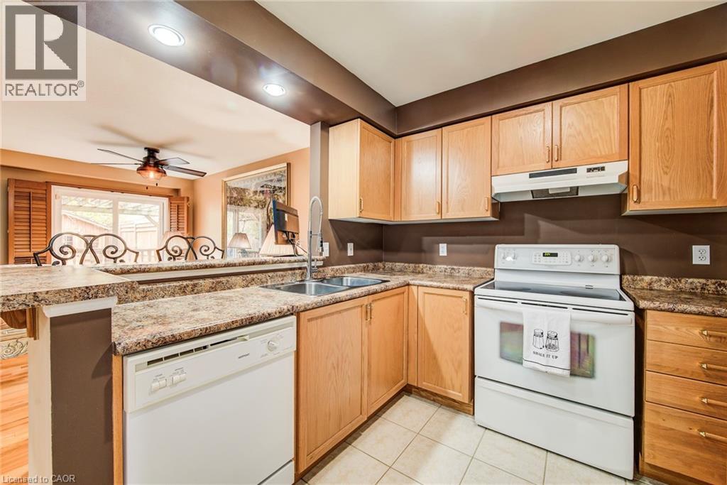 233 Cotton Grass Street, Kitchener, Ontario  N2E 4A5 - Photo 9 - 40787369