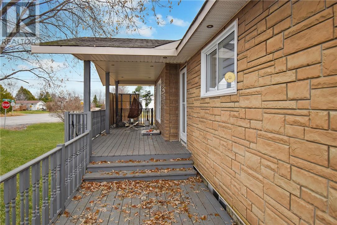 240 Leroux Street, Chelmsford, Ontario P0M 1L0 - Photo 6 - 2125643