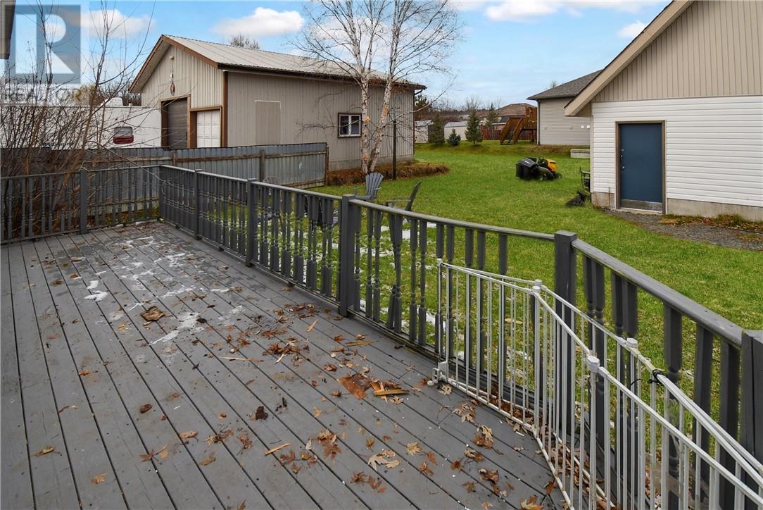 240 Leroux Street, Chelmsford, Ontario P0M 1L0 - Photo 7 - 2125643