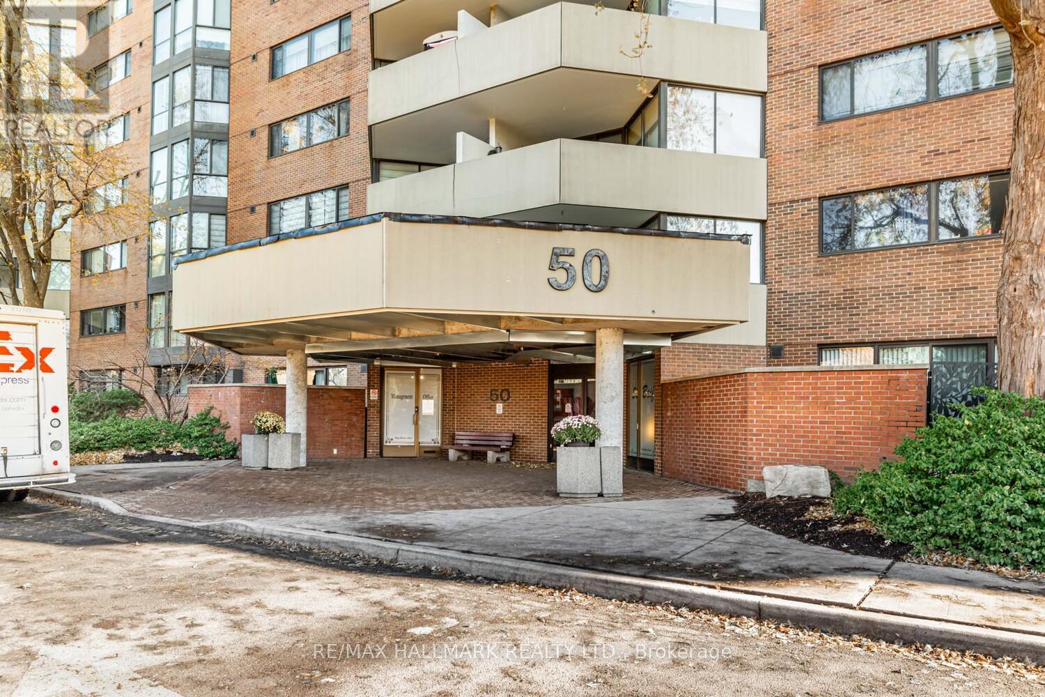 207 - 50 Baif Boulevard, Richmond Hill, Ontario  L4C 5L1 - Photo 2 - N12544030