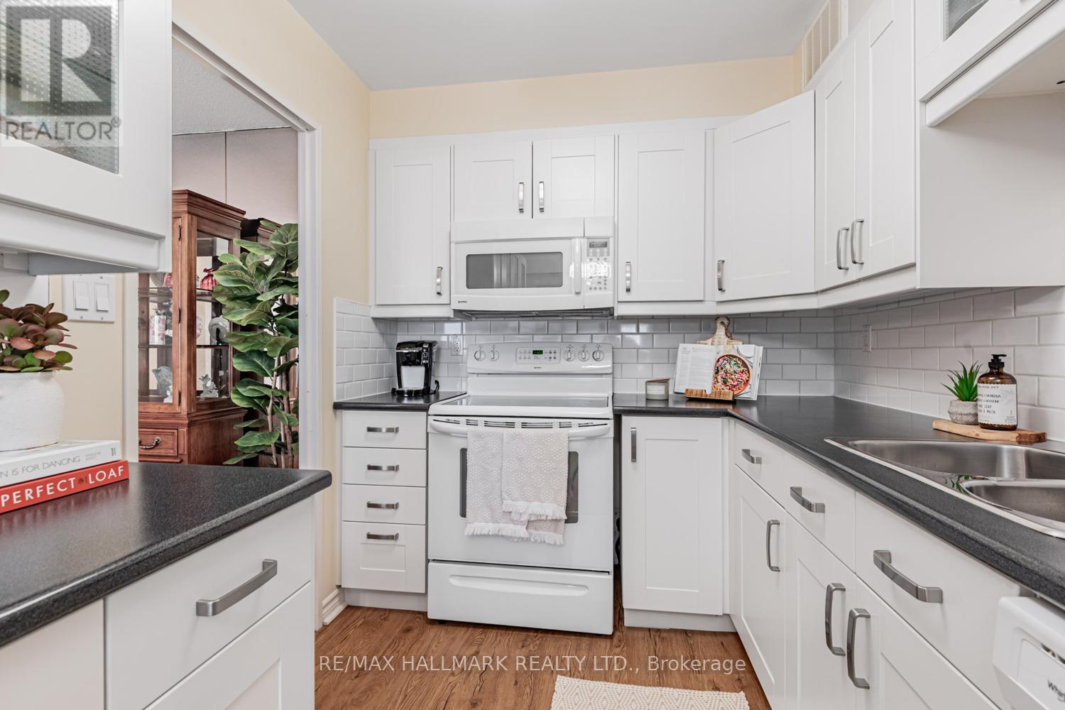 207 - 50 Baif Boulevard, Richmond Hill, Ontario  L4C 5L1 - Photo 8 - N12544030