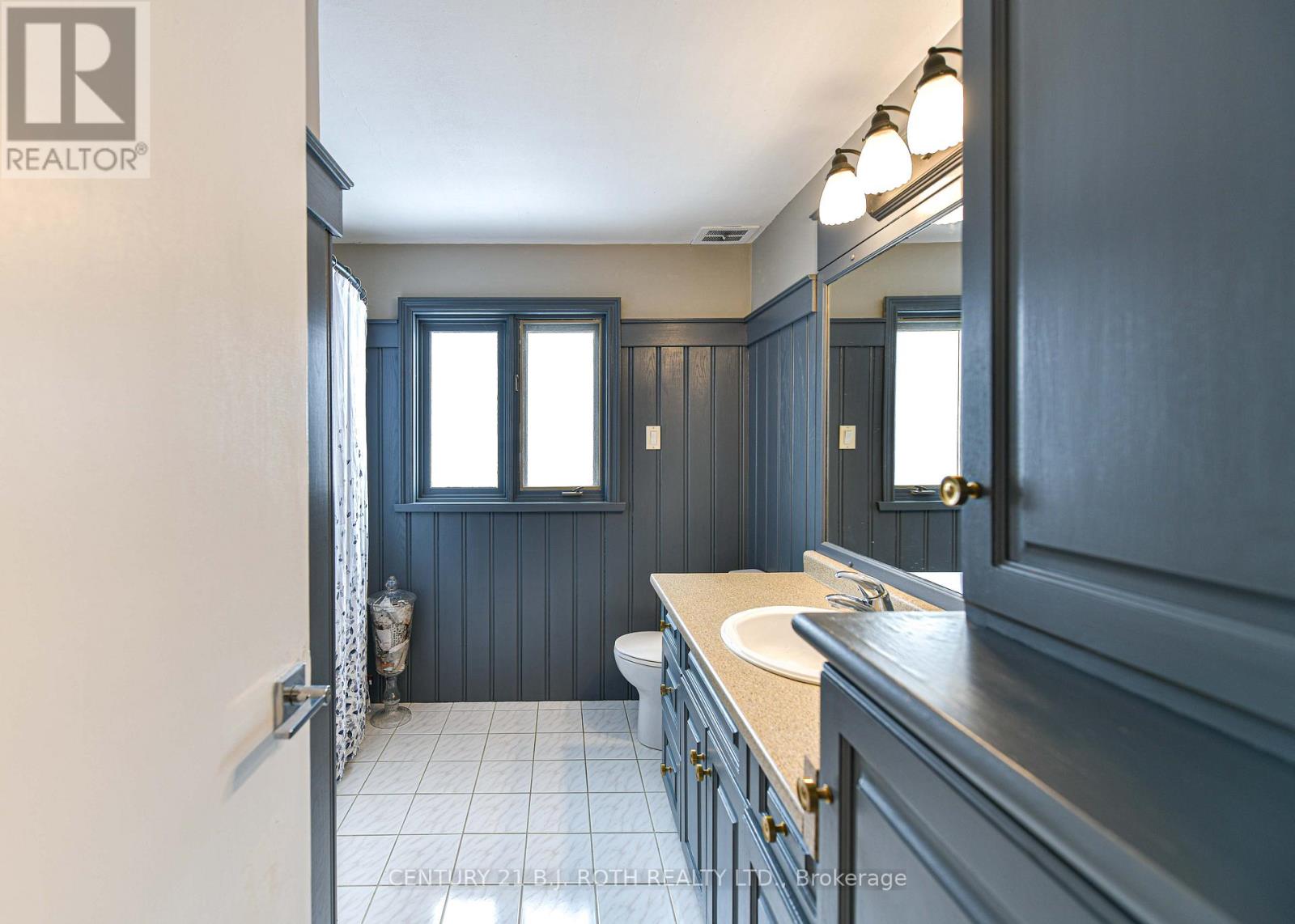 201 Point Street, Clearview, Ontario  L0M 1S0 - Photo 10 - S12544038