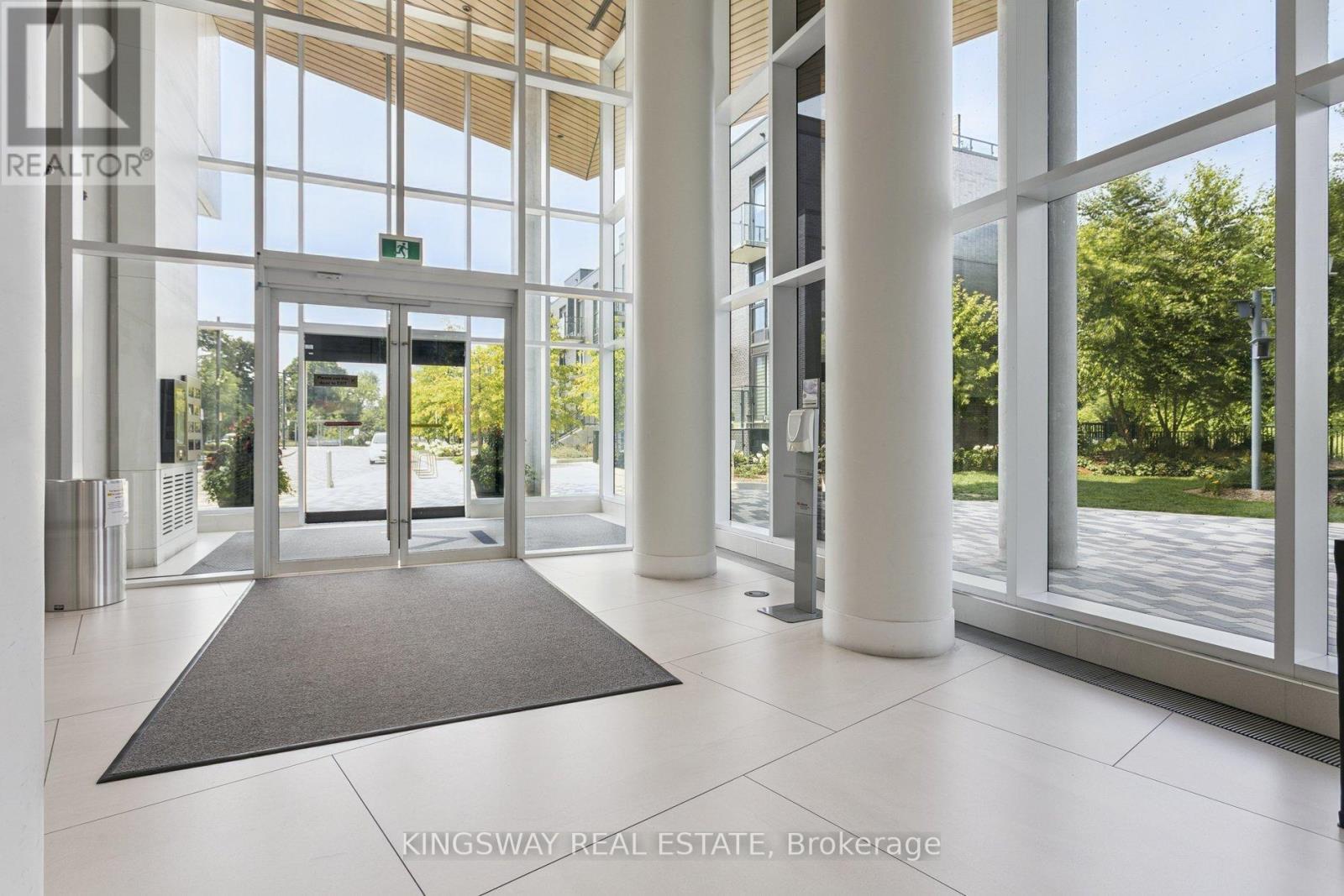 604 - 20 Brin Drive, Toronto, Ontario  M8X 0B2 - Photo 2 - W12544024