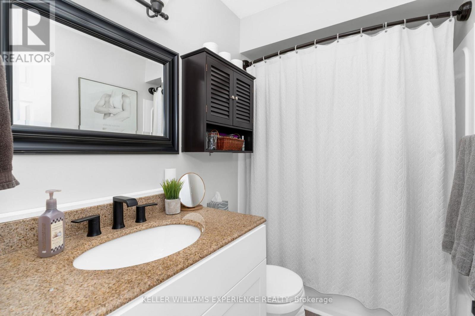 13 Kate Aitken Crescent, New Tecumseth, Ontario  L0G 1A0 - Photo 11 - N12541116