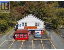 16 6 Lakefront Road-73;