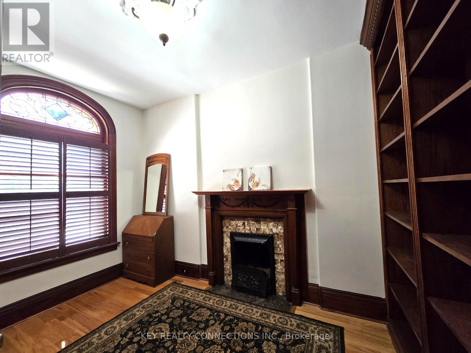 208 King Street E, Kingston, Ontario  K7L 3A4 - Photo 7 - X12544028