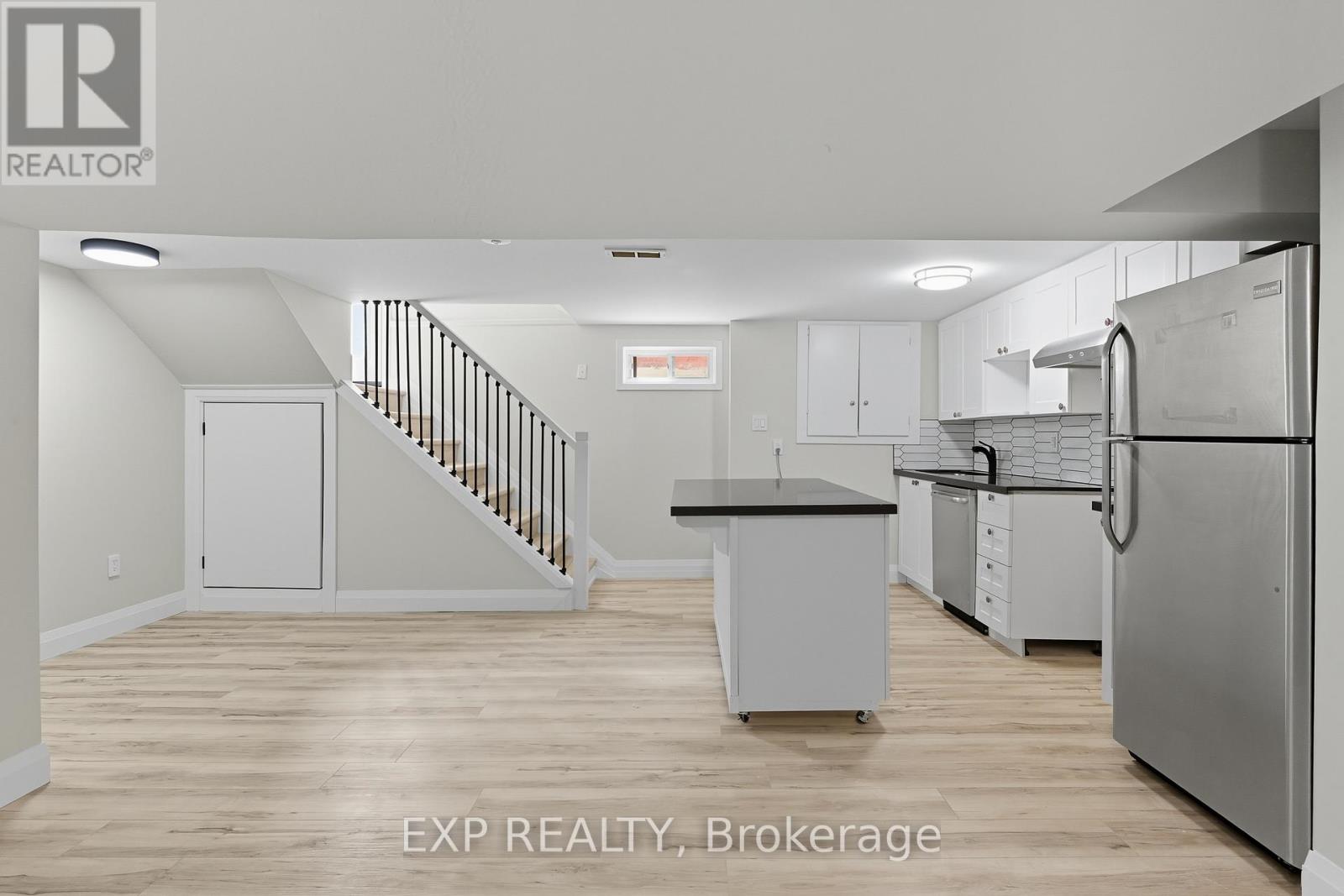 397 East 28th Street, Hamilton, Ontario  L8V 3J9 - Photo 15 - X12544060