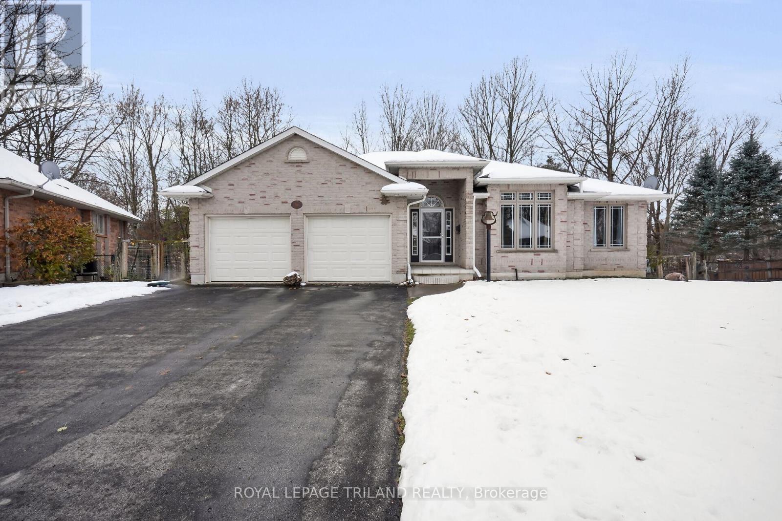 36 THORMAN TERRACE, St. Thomas, Ontario