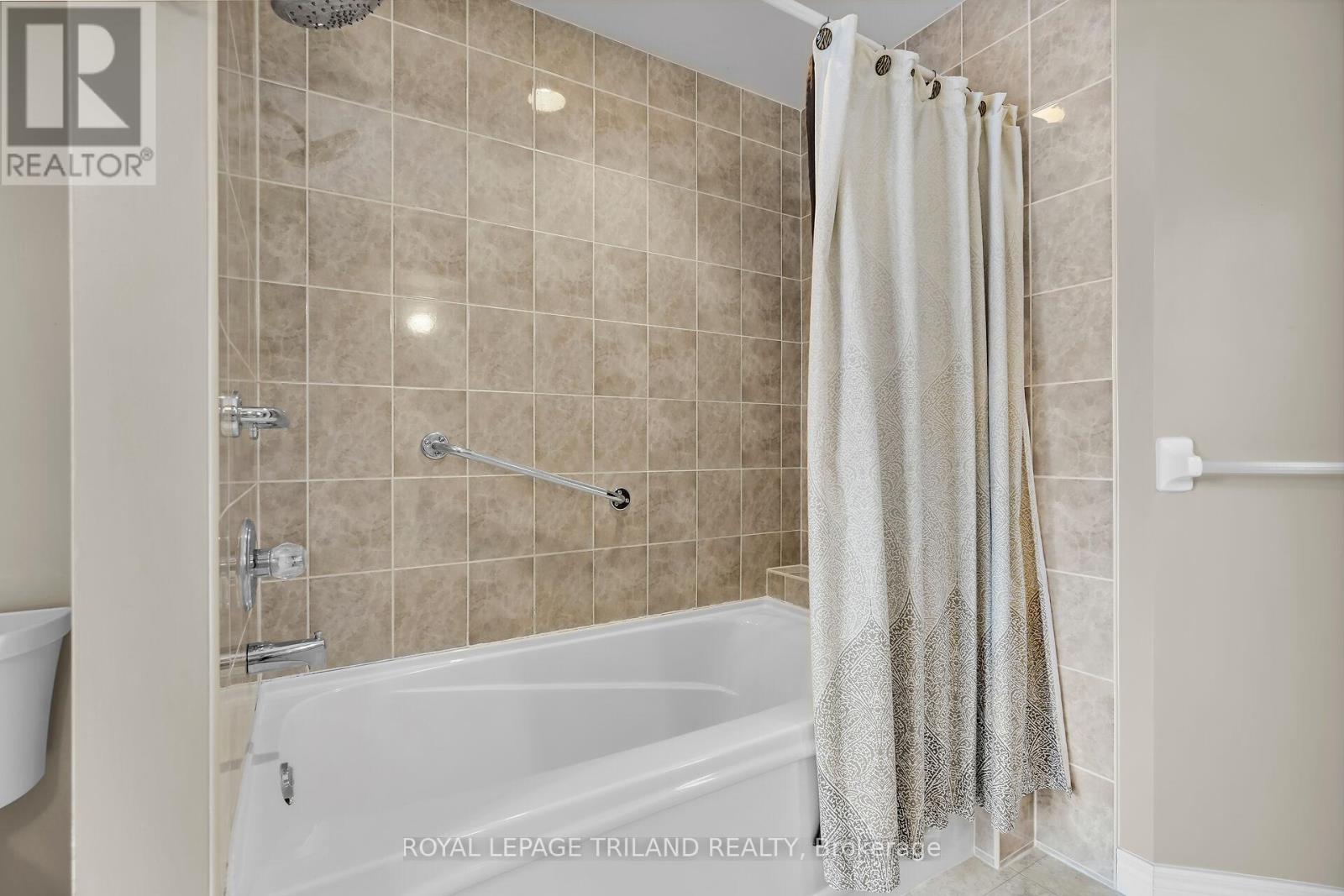 36 Thorman Terrace, St. Thomas, Ontario  N5P 4H9 - Photo 17 - X12544072