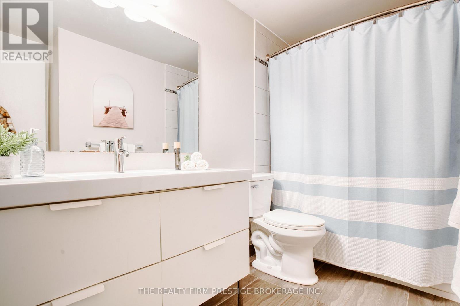 5 Sasha Crescent, London South, Ontario N6E 2M4 - Photo 6 - X12544082