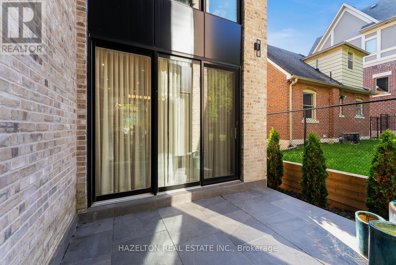 35 Worthington Crescent, Toronto, Ontario  M6S 3P5 - Photo 35 - W12428121