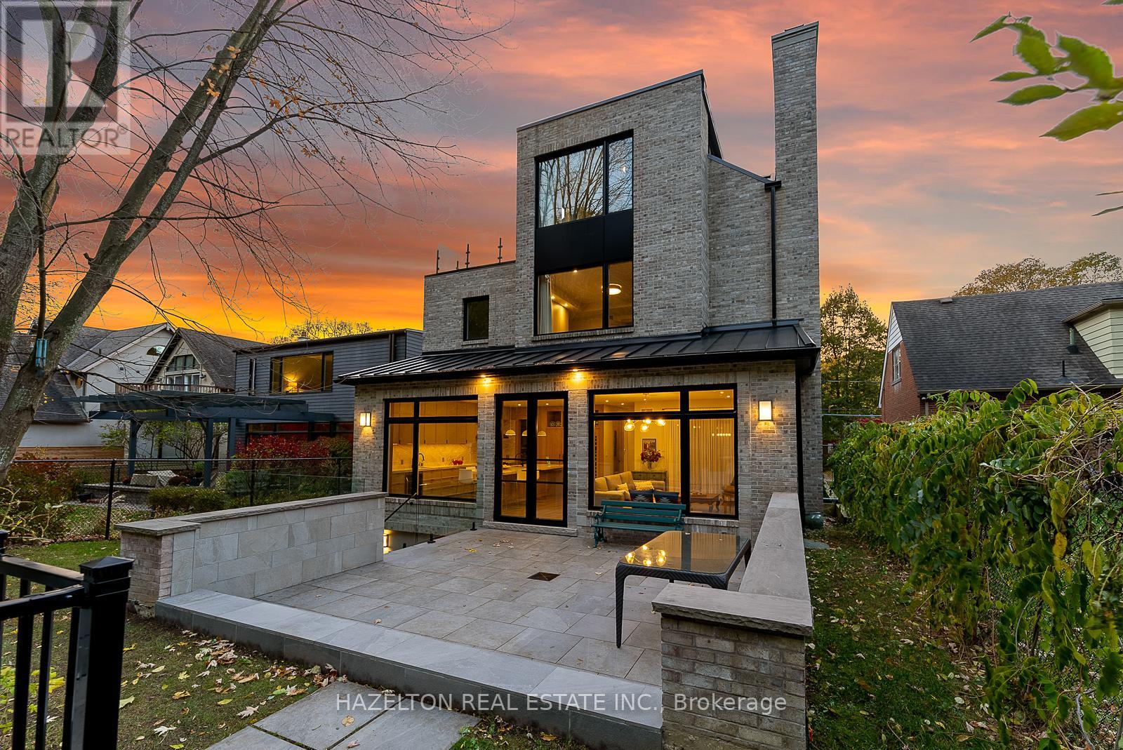 35 Worthington Crescent, Toronto, Ontario  M6S 3P5 - Photo 43 - W12428121