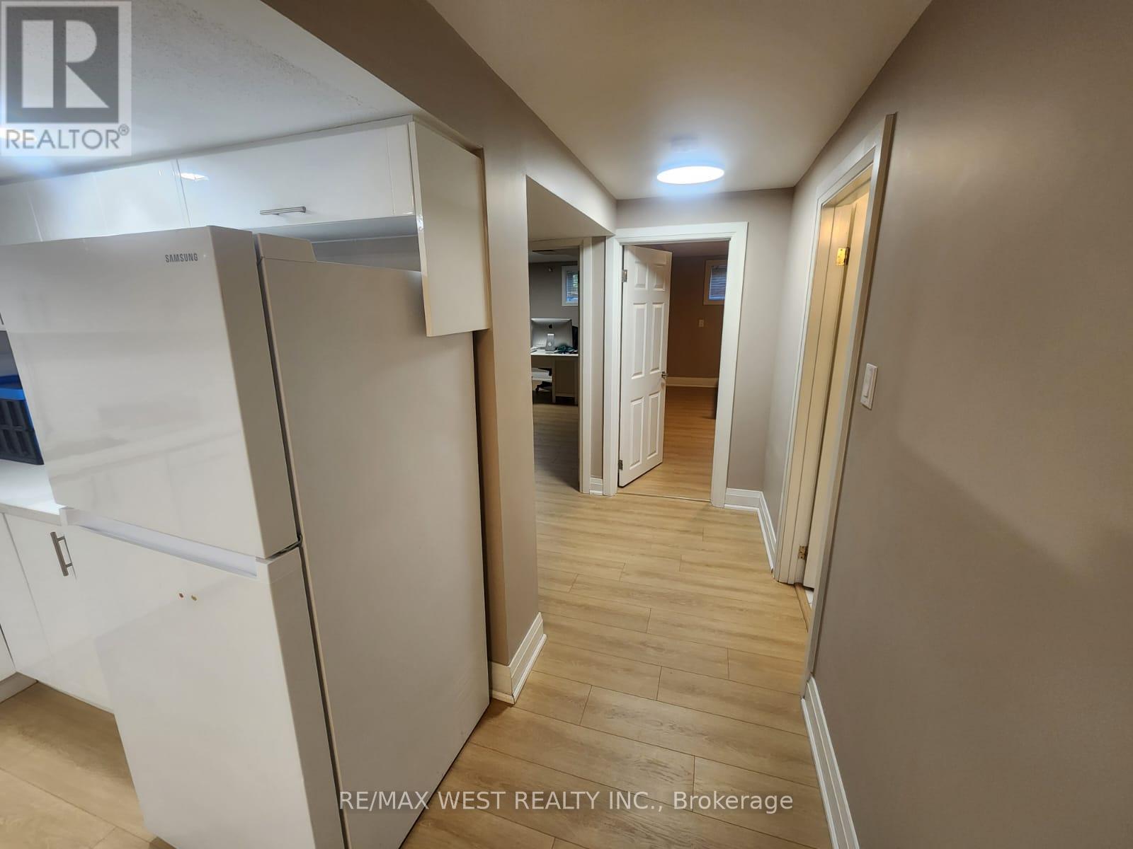 Basement - 44 Landron Crescent, Toronto, Ontario  M9P 1K7 - Photo 11 - W12541262