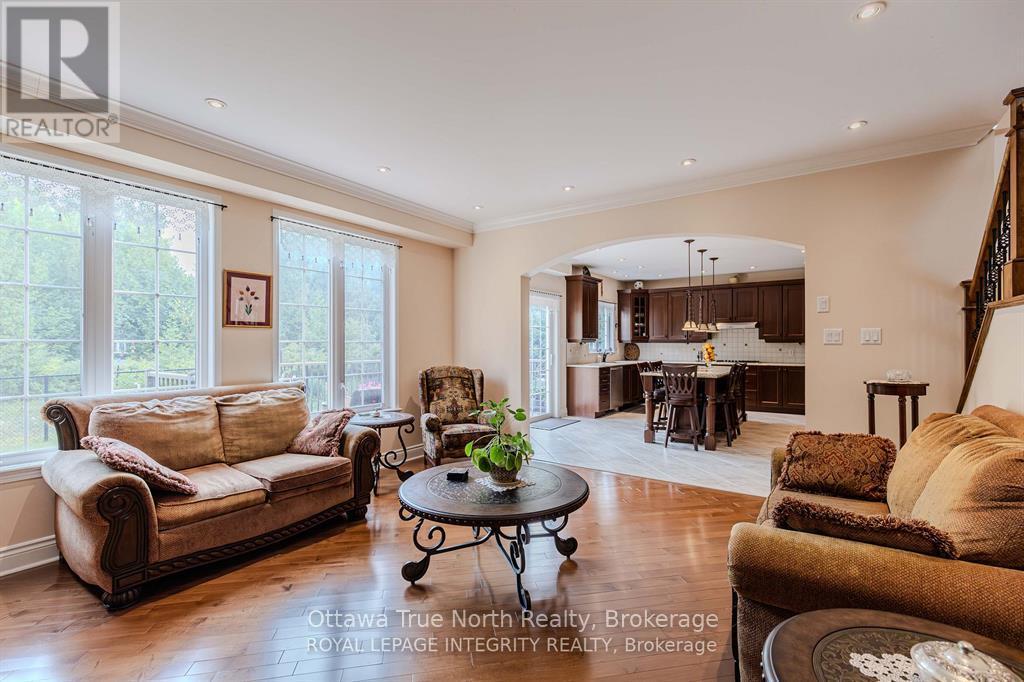 313 Eckerson Avenue, Ottawa, Ontario  K2S 0K8 - Photo 19 - X12464787