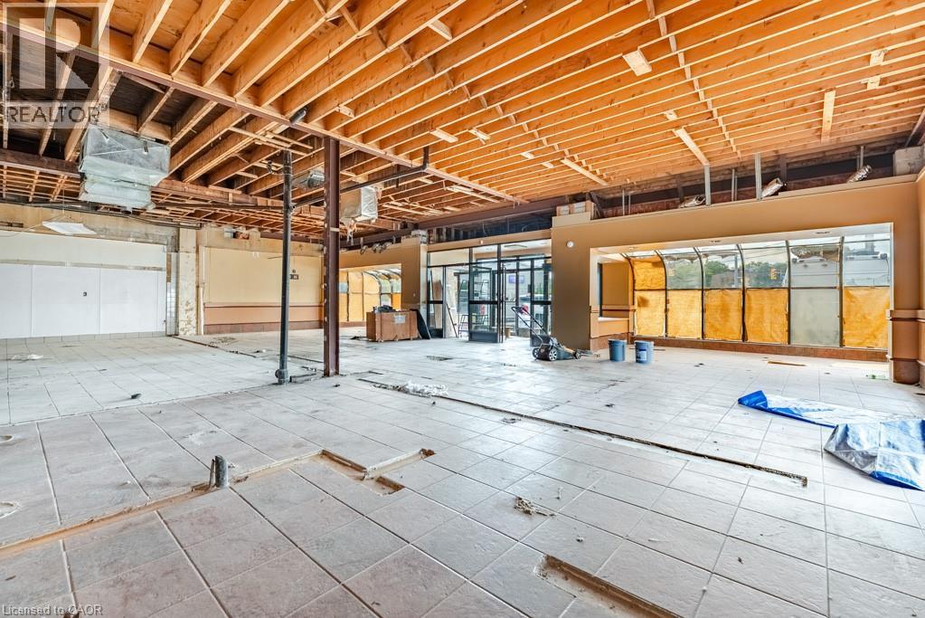 434 Plains Road E, Burlington, Ontario  L7T 2E1 - Photo 13 - 40787176