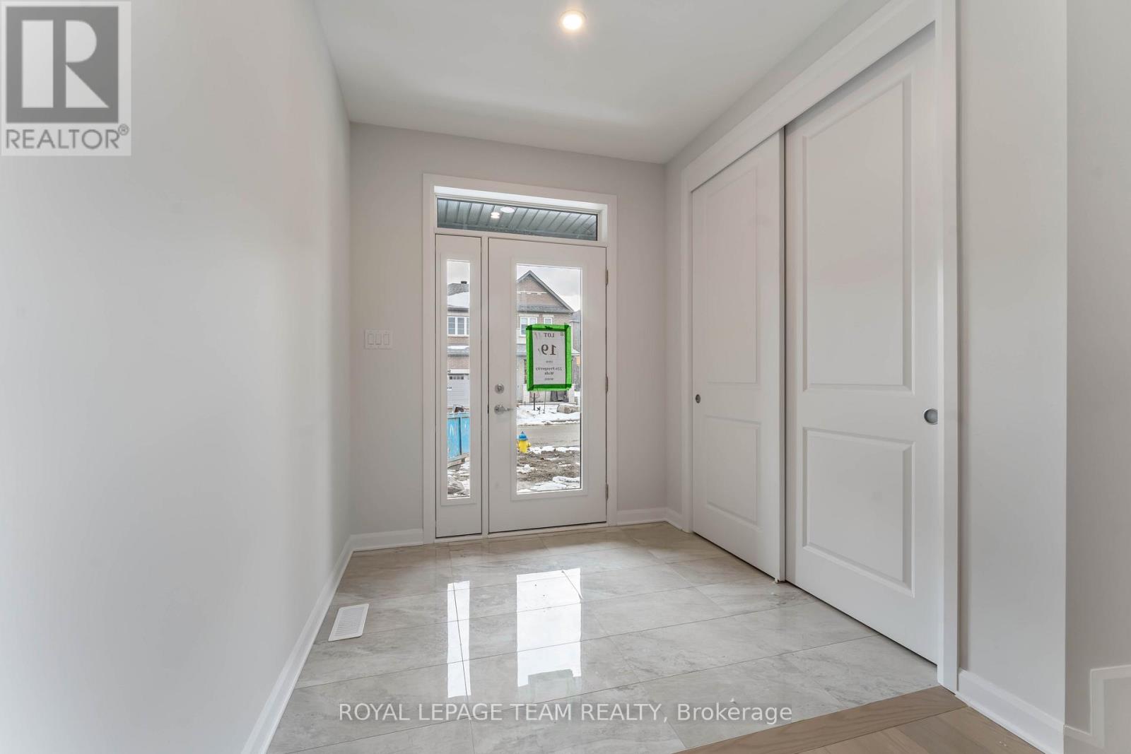 226 Prosperity Walk, Ottawa, Ontario  K2V 0V4 - Photo 2 - X12089096