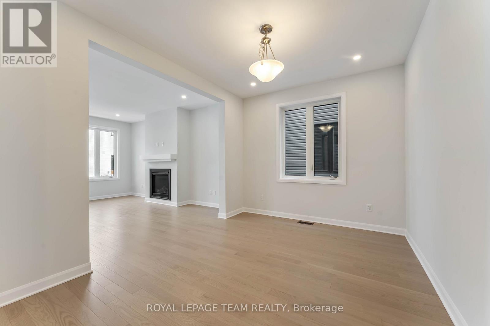 226 Prosperity Walk, Ottawa, Ontario  K2V 0V4 - Photo 5 - X12089096