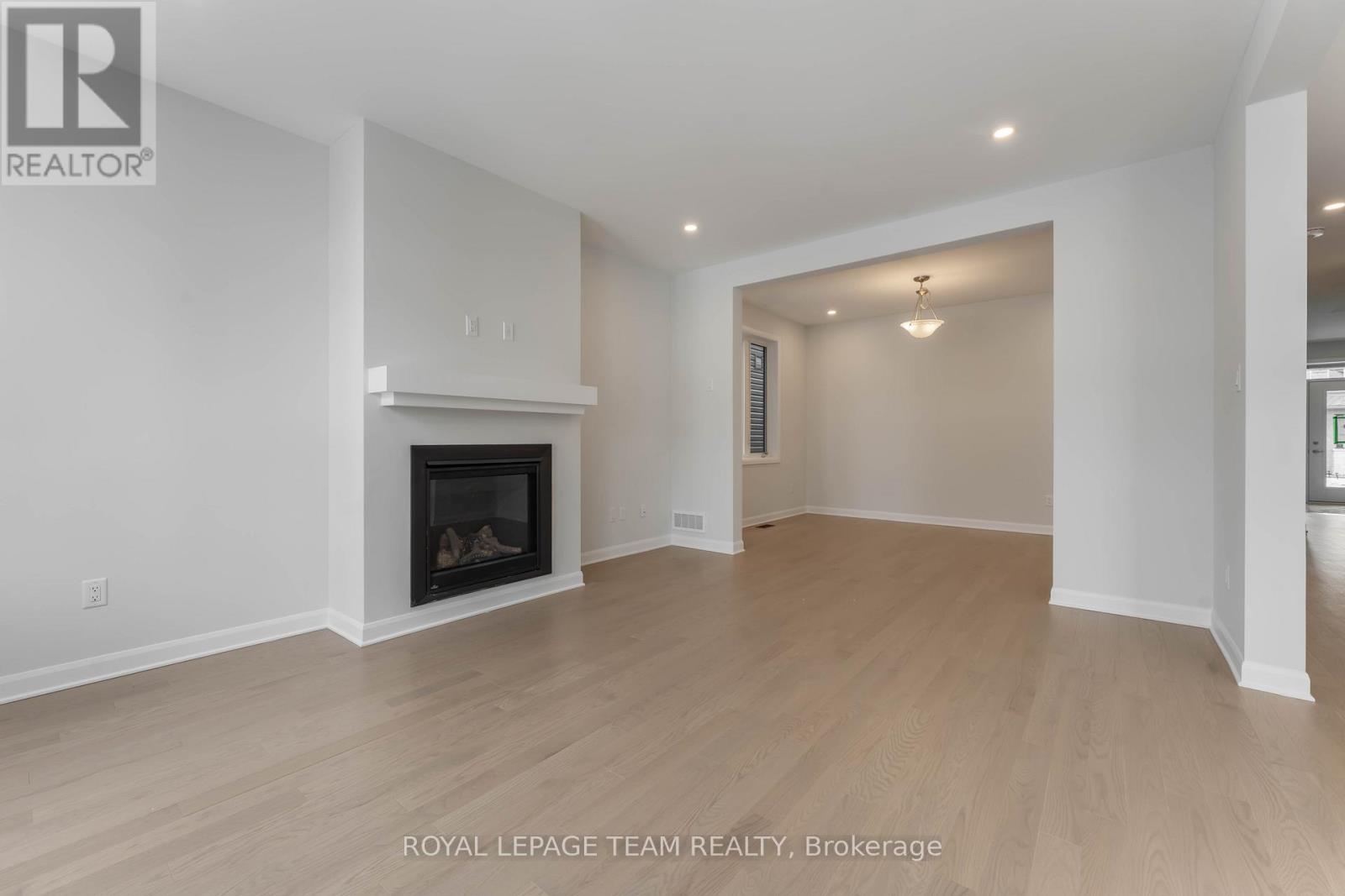 226 Prosperity Walk, Ottawa, Ontario  K2V 0V4 - Photo 8 - X12089096