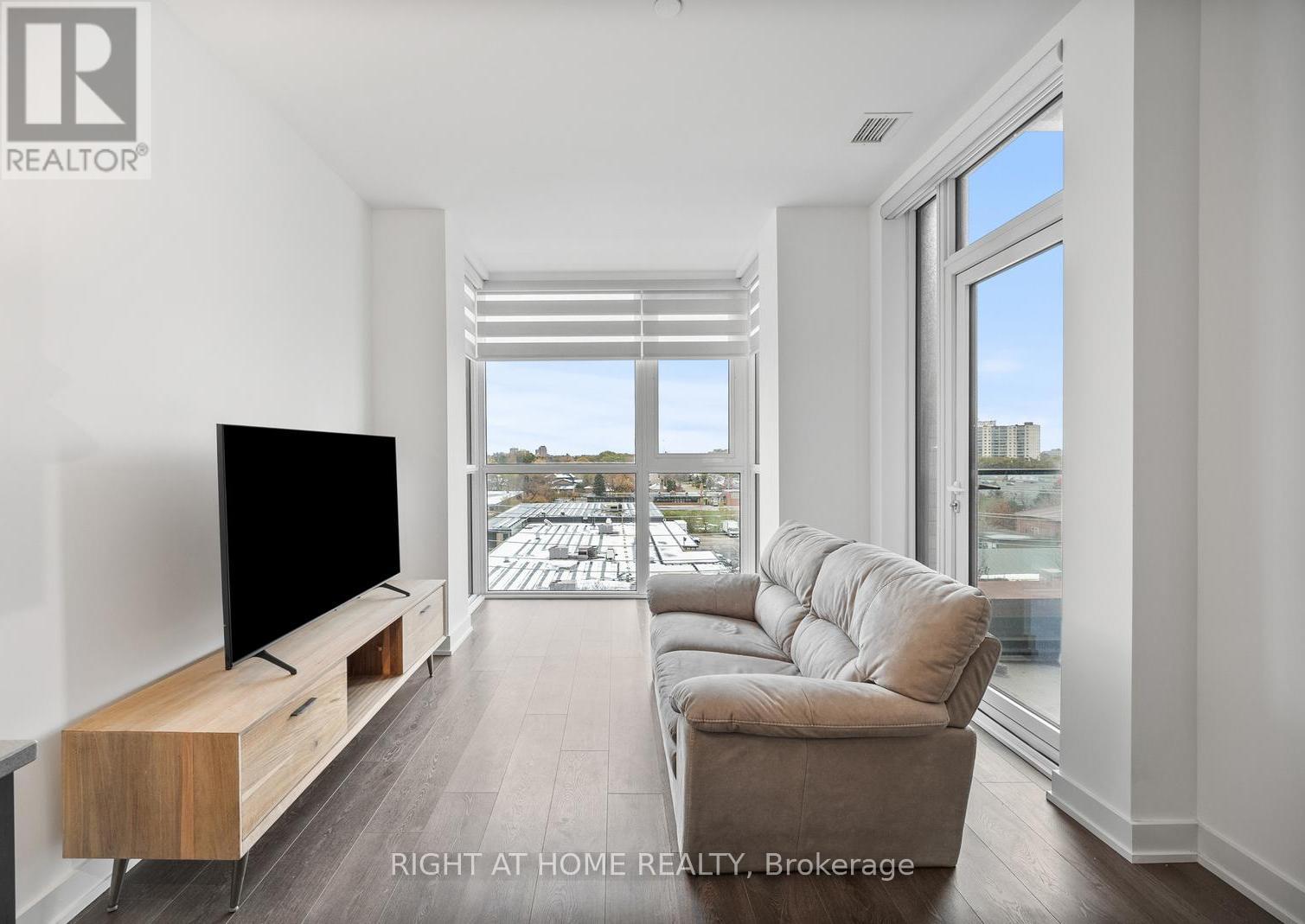 607 - 8 Tippett Road, Toronto, Ontario  M3H 0E7 - Photo 9 - C12544068