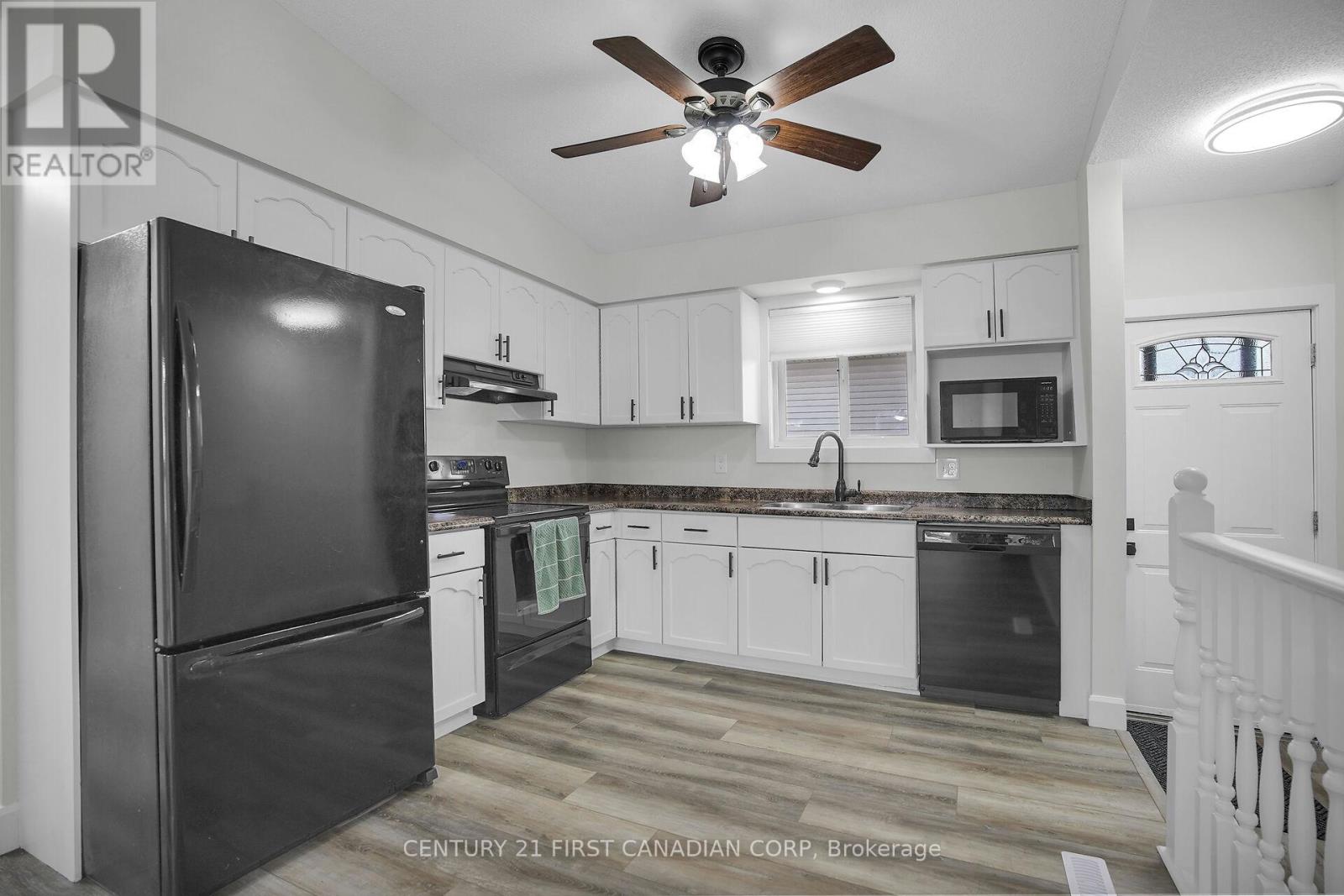 Photo 12 of 49 for 214 Portsmouth Crescent E