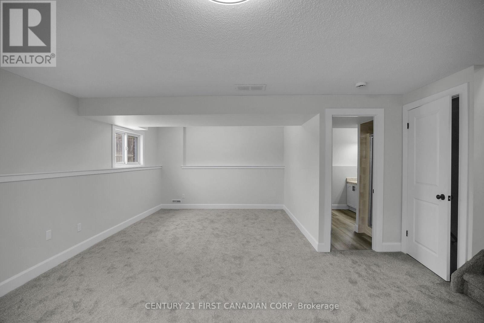 Photo 19 of 49 for 214 Portsmouth Crescent E