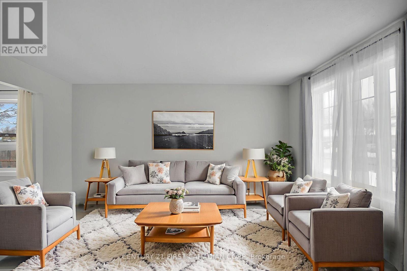 Photo 7 of 49 for 214 Portsmouth Crescent E