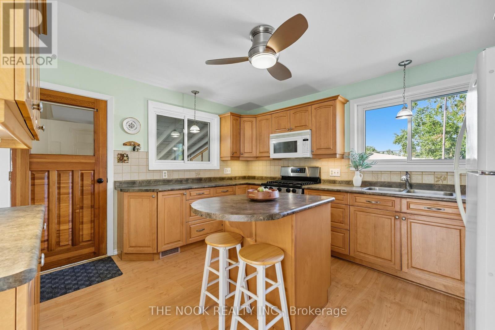 288 Collison Crescent, Peterborough, Ontario K9J 1A8 - Photo 4 - X12544112