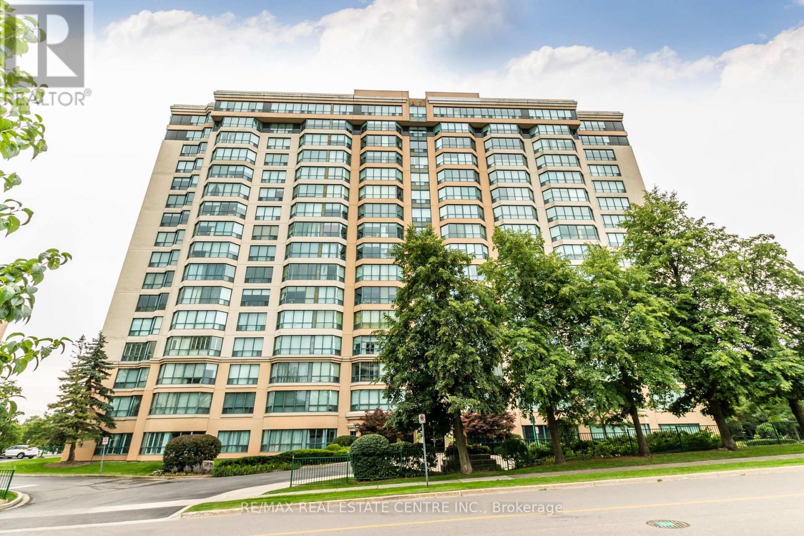 1109 - 100 MILLSIDE DRIVE, Milton, Ontario