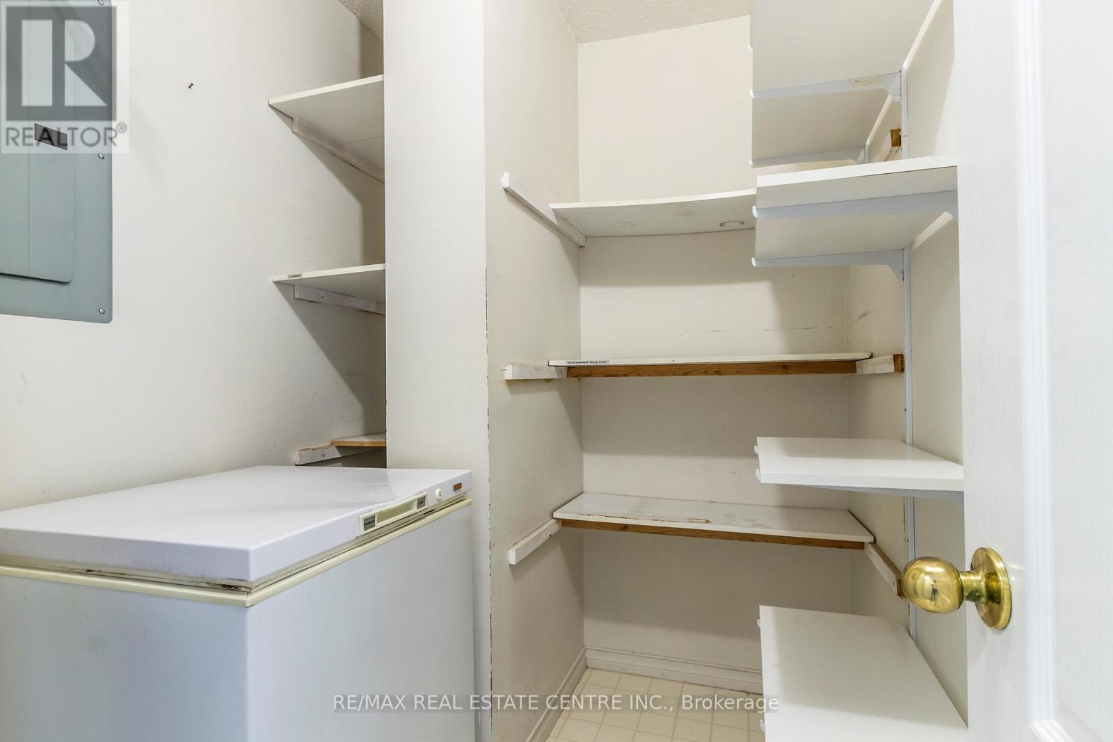 1109 - 100 Millside Drive, Milton, Ontario  L9T 5E2 - Photo 21 - W12544074