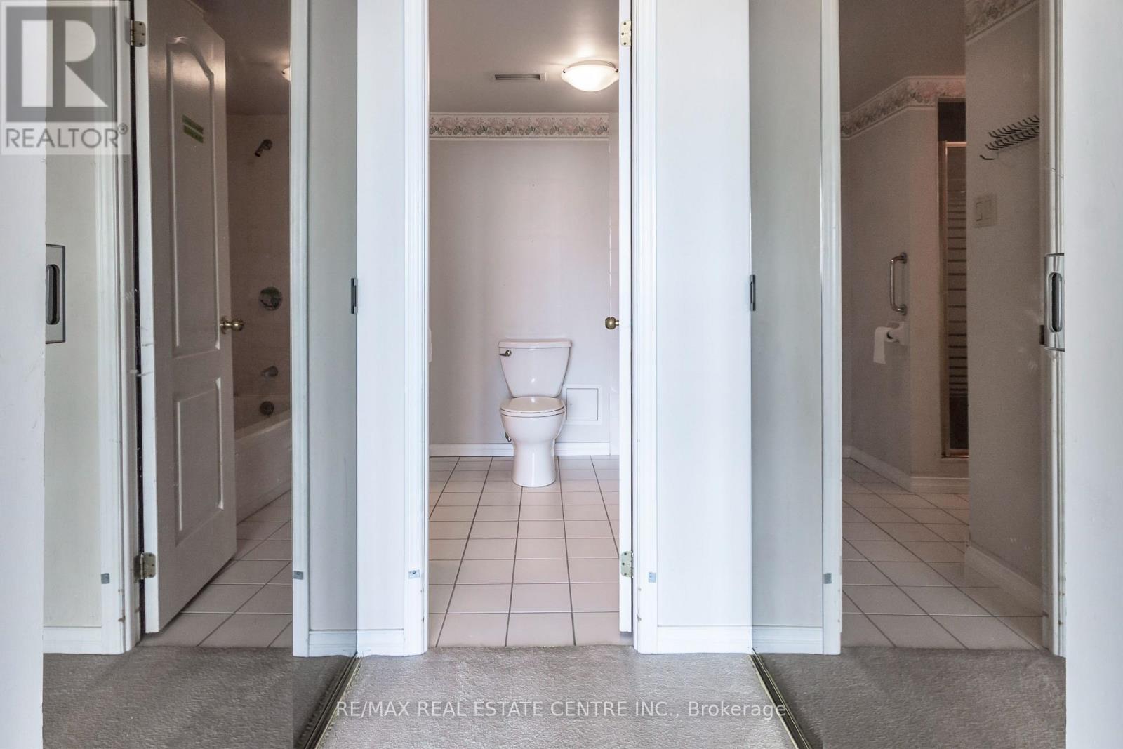 1109 - 100 Millside Drive, Milton, Ontario  L9T 5E2 - Photo 28 - W12544074