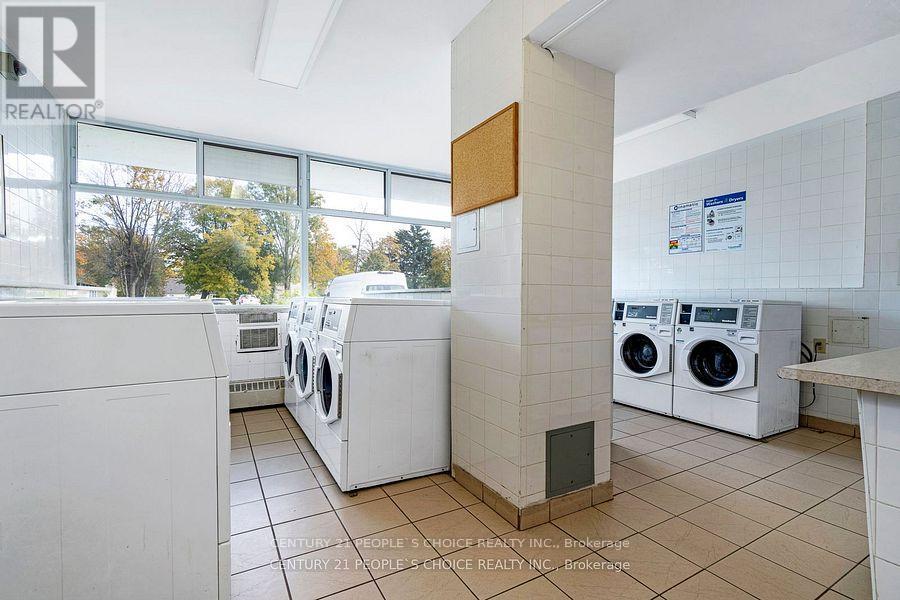 307 - 30 Speers Road, Oakville, Ontario  L6K 2E4 - Photo 14 - W12544076