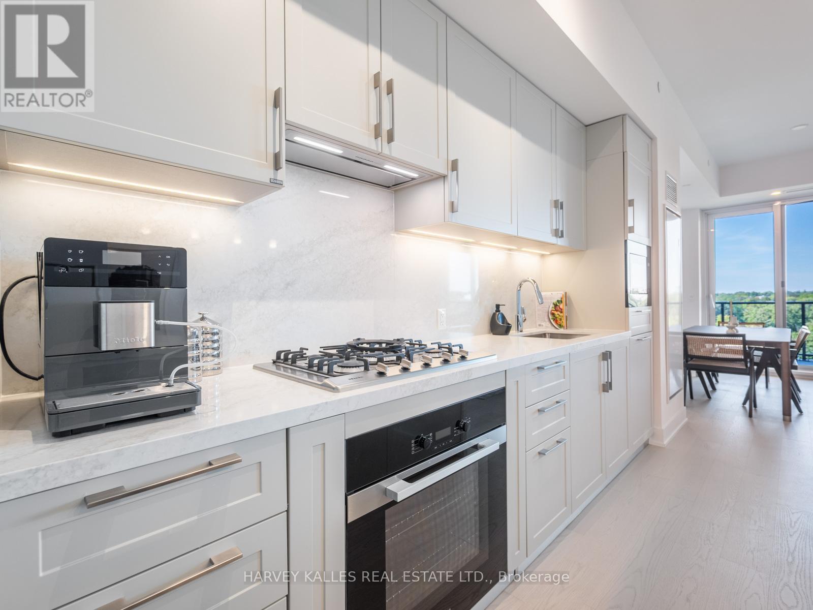 1003 - 8 Manor Road W, Toronto, Ontario  M4S 2A5 - Photo 15 - C12388552