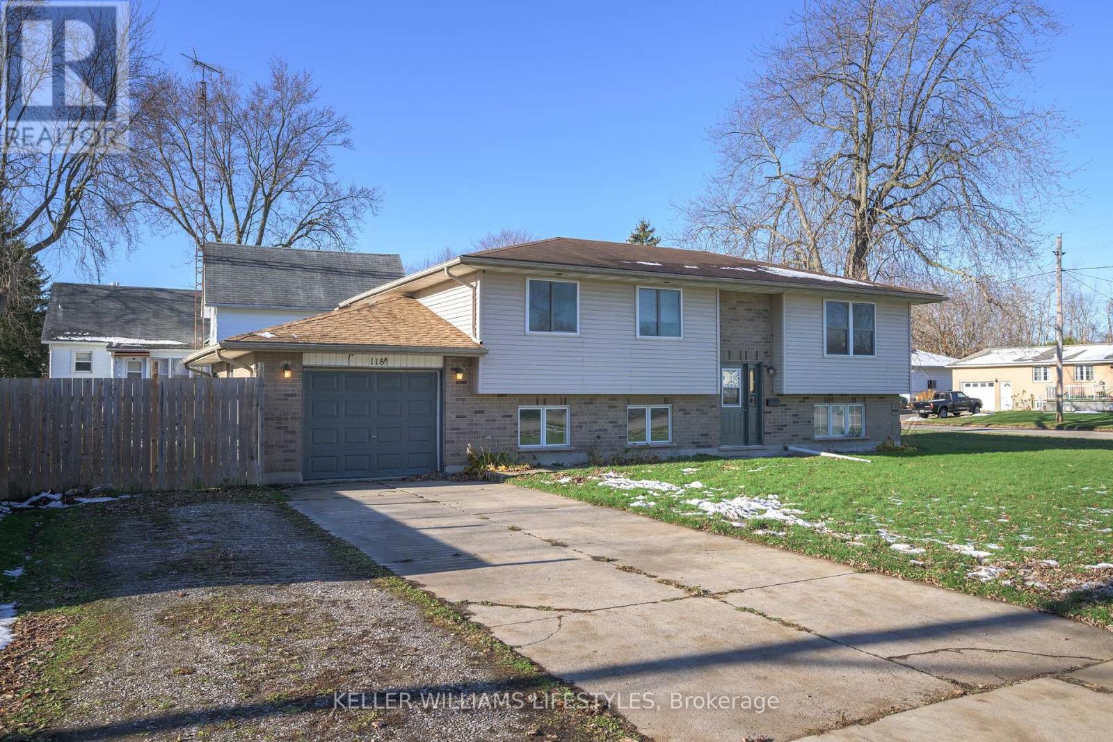 118 Main Street, West Elgin, Ontario  N0L 2P0 - Photo 1 - X12544116