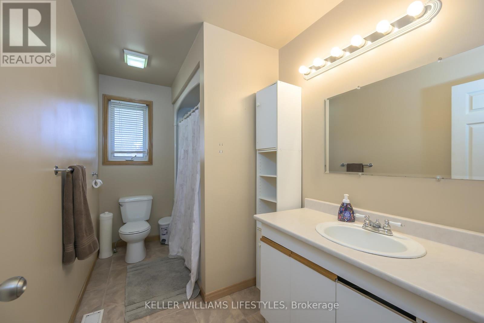 118 Main Street, West Elgin, Ontario  N0L 2P0 - Photo 19 - X12544116