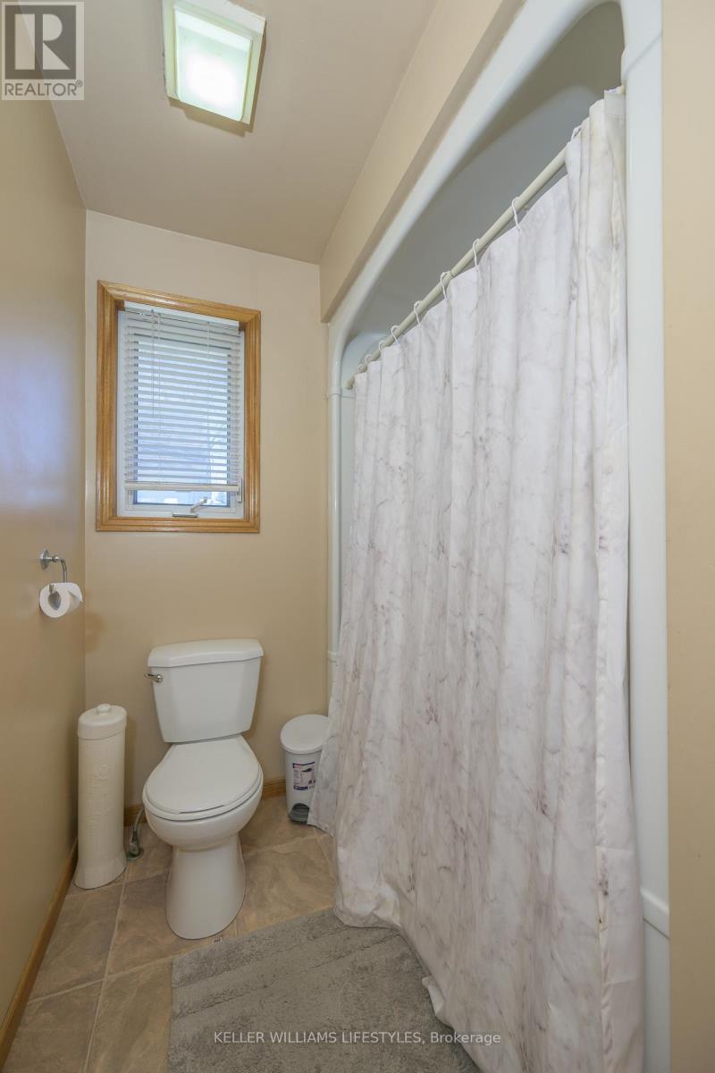 118 Main Street, West Elgin, Ontario  N0L 2P0 - Photo 20 - X12544116