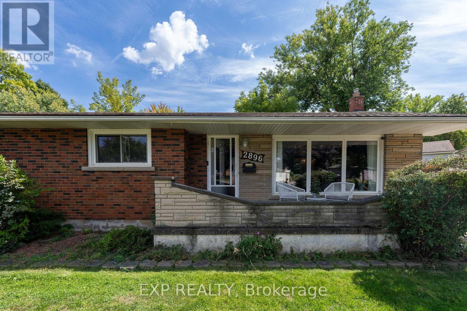 2896 Portage Road, Niagara Falls, Ontario  L2J 2J5 - Photo 2 - X12544140