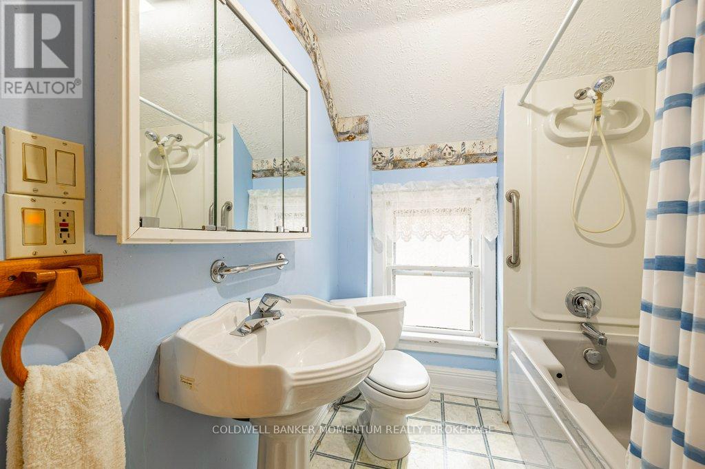 51 Sixth Street, Welland, Ontario  L3B 5A7 - Photo 21 - X12544146