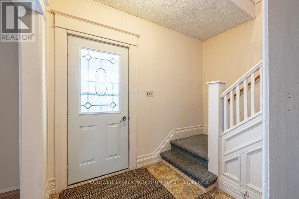 51 Sixth Street, Welland, Ontario  L3B 5A7 - Photo 4 - X12544146